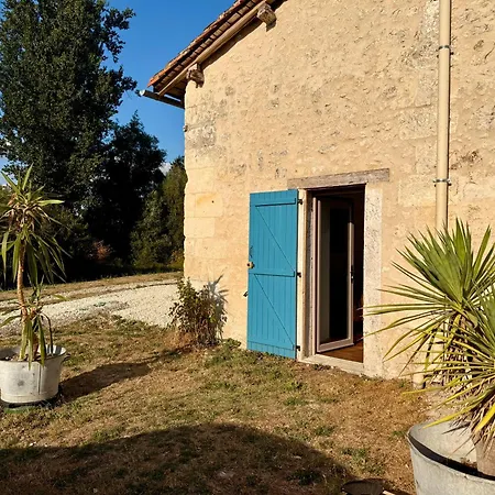 Le Patio Bleu * Saint-Romain (Charente)